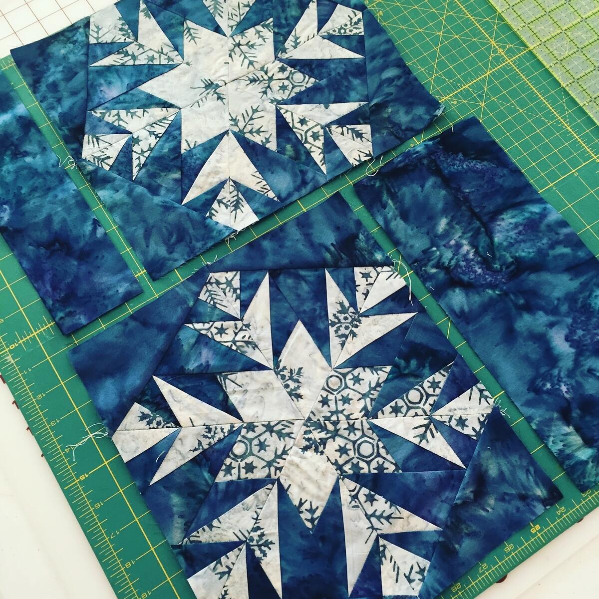 Snowflakes Paper Piecing Monday Style WOMBAT QUILTS